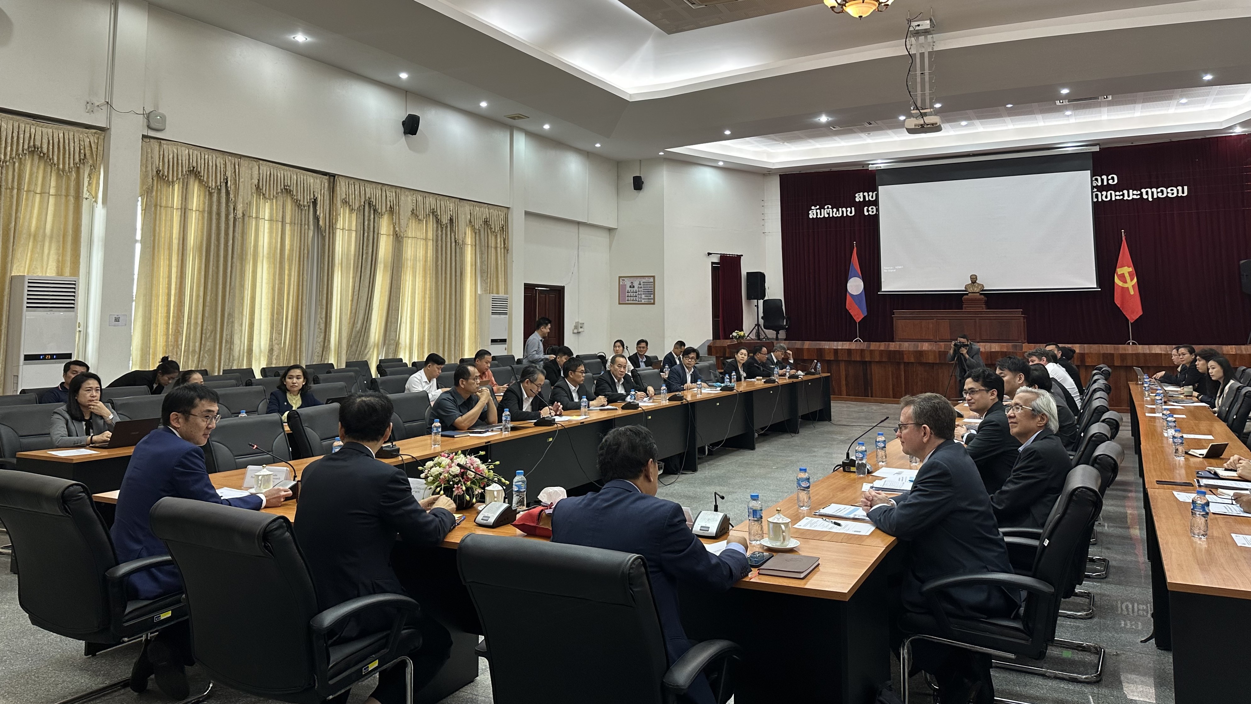 ERIA Presents Research Findings to Lao PDR's Minister of Industry and ...